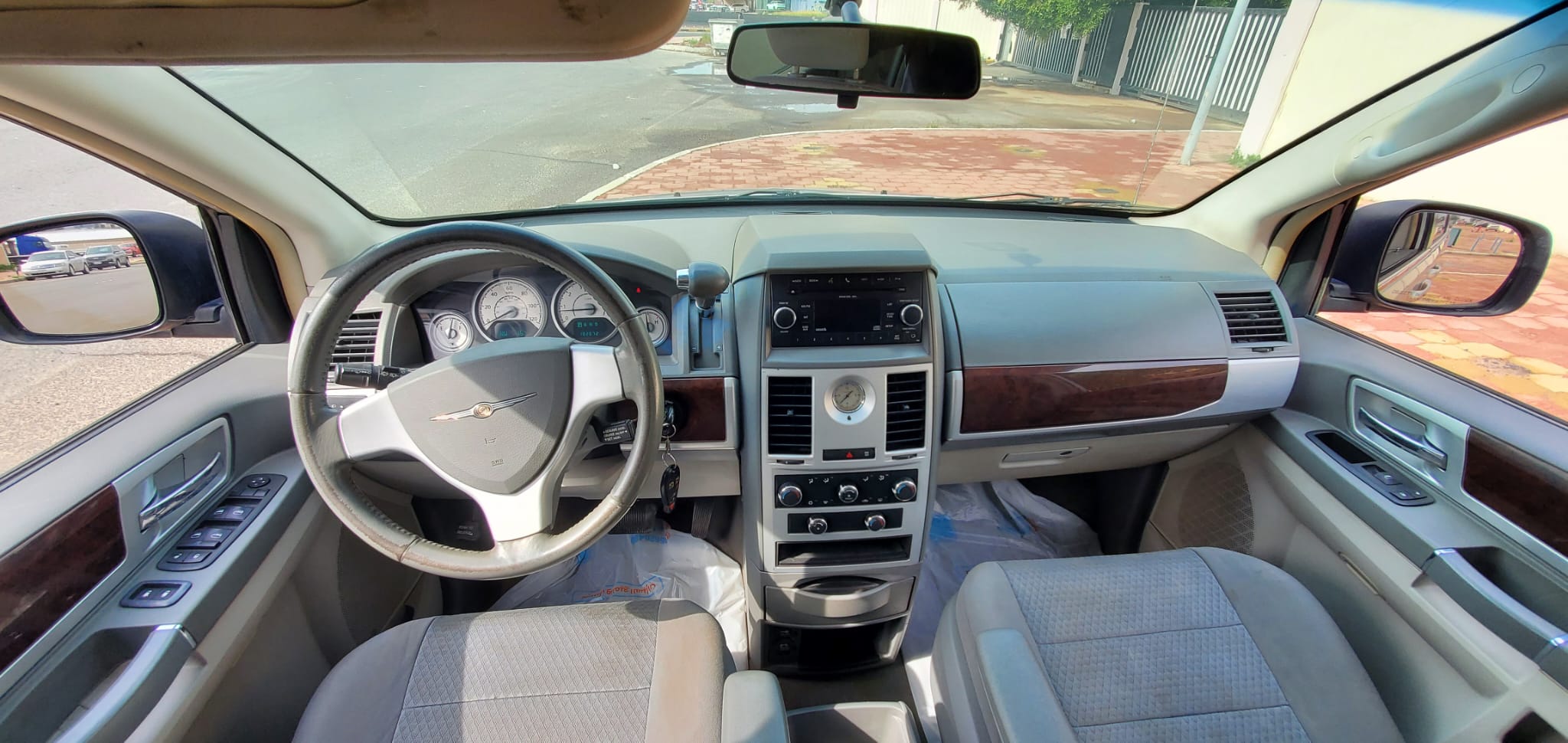 Terrific Chrysler Town And Country 2010 Interior Gallery