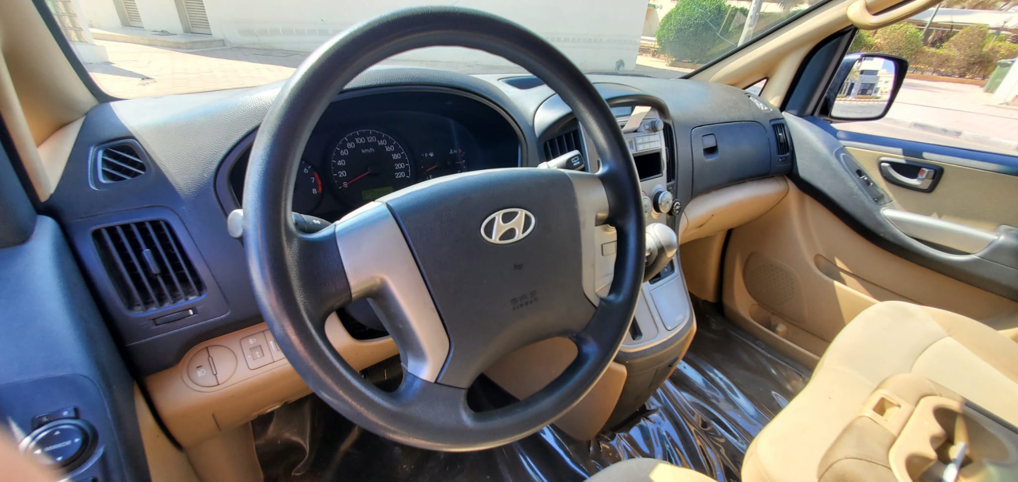 Hyundai؜ H1؜ 2010