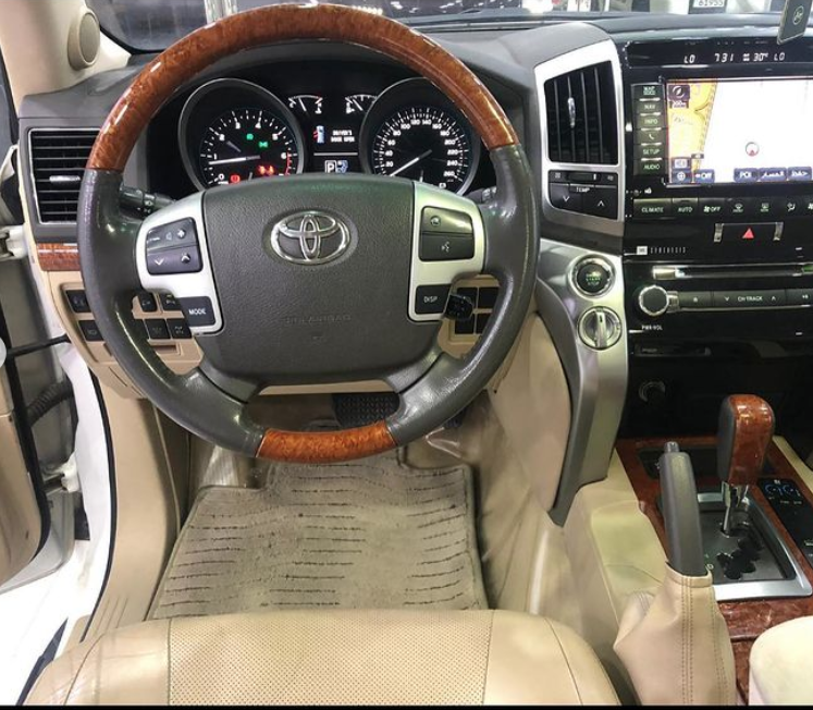 Toyota؜ Land Cruiser؜ 2013